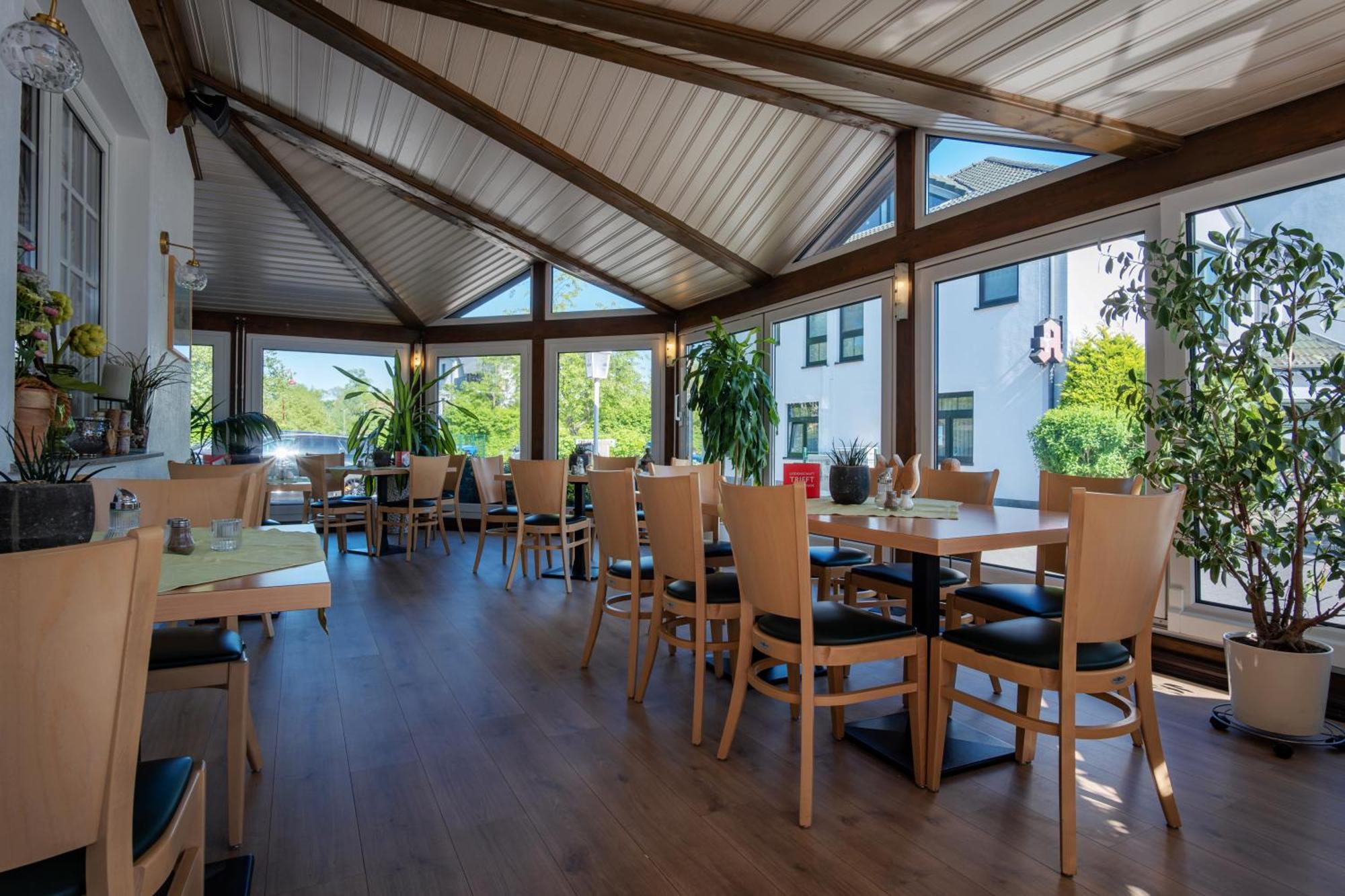 Restaurant & Hotel Storchenklause Storkow  Bagian luar foto
